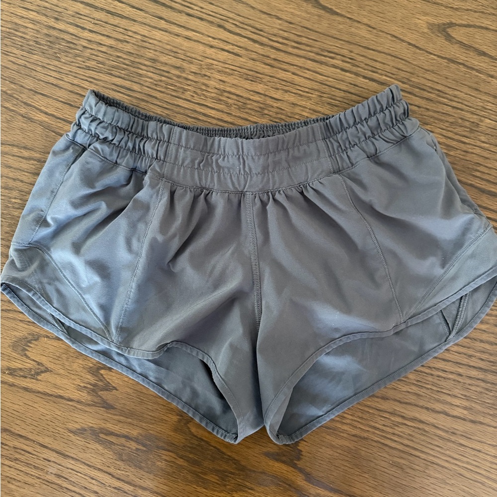 lululemon athletica Hotty Hot Short 2.5”